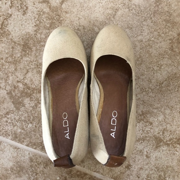 Aldo Tan Color Wedges Size 6 (36) - Picture 2 of 5